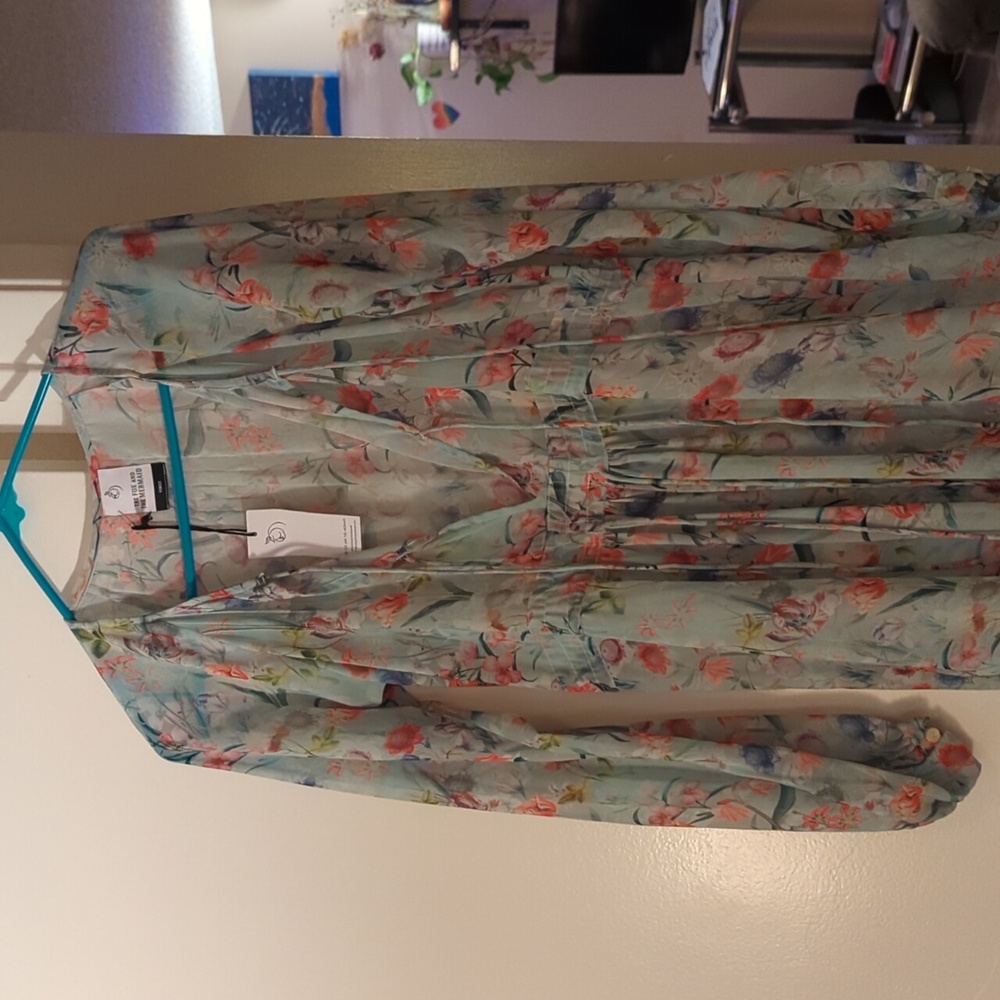 Leilani Georgette Dress by The Fox and The Mermaid - Picture 4 of 5